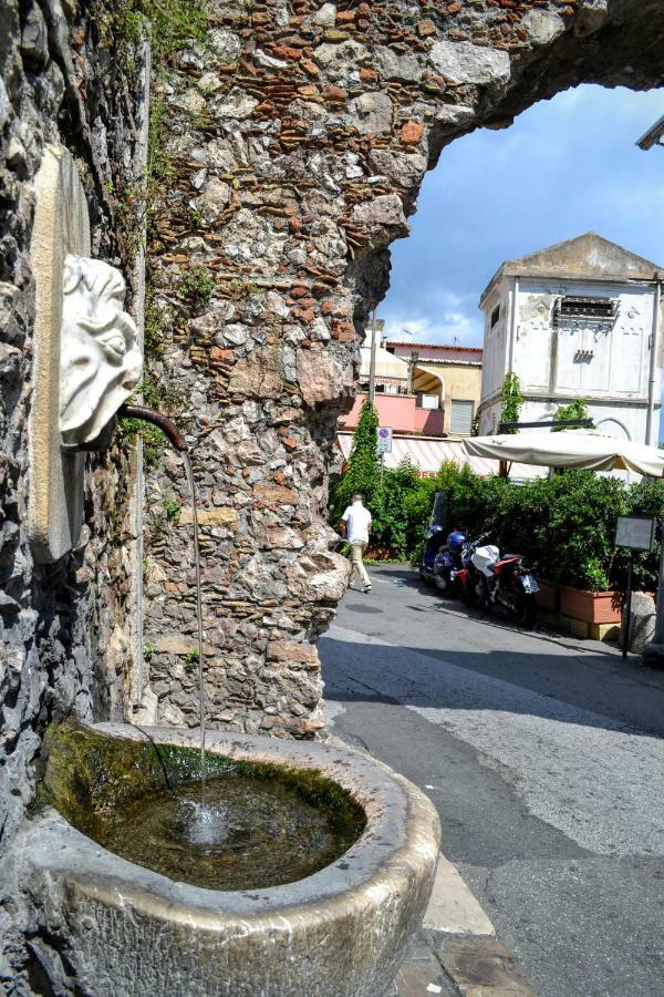 Tauromenion Guest House Taormina Exterior photo